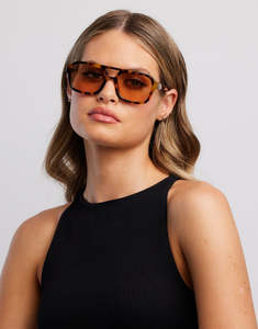 Reality Eyewear: Runaway | Turtle