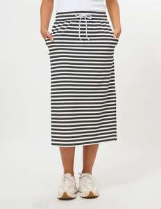 Essentials Skirt | Black Stripe