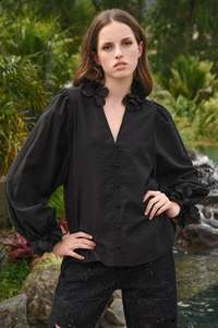 Coop: Budding Romance Top | Black