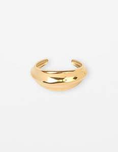 Jewellery: Curved Cuff | Gold