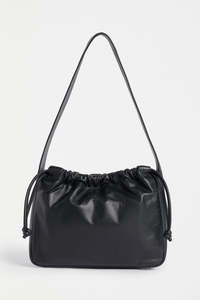 Gift Guide: Appelle Shoulder Bag | Black