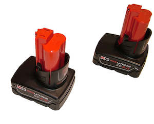 Milwaukee M12 Batteries: Milwaukee 4.0Ah Battery M12 XC 48-11-2440 -2 Pack