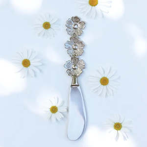 Utensils: Flower Trio Spreader Silver