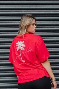 Hine: MANA WĀHINE TEE RED