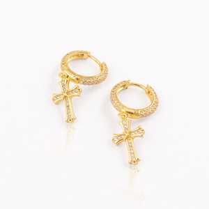 Diamond Earrings: Cross earring gold pair