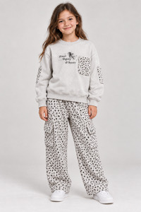 Girls’ Sweatshirt & Spot-Print Cargo Trousers Two-Piece Set – Light Grey | 8009