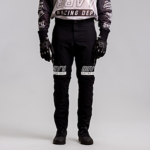 Mountain Bike Mens: Traverse Ride Pant Race 3.0 - Men's - BLACK / WHITE