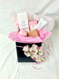 Gift Baskets: Tilley Pamper Pack Gift Box