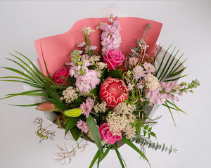Sympathy: Florists’ Choice – Pretty Pink Bouquet