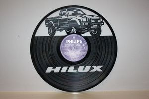 Automobile: Toyota Hilux