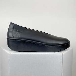 Fly London: Fly London Jury black