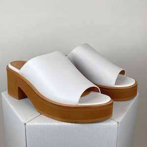 Winter 23 Boots Sale: Tamara Bliss white