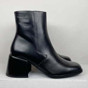 Wonders: Wonders Sylvie Black