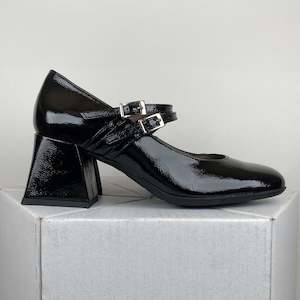 Wonders Colette Black