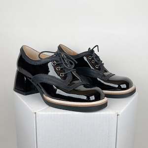 Django & Juliette Alvon black