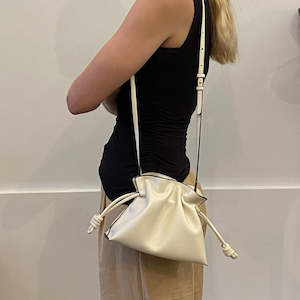 Bags: AD24 mini pouch milk