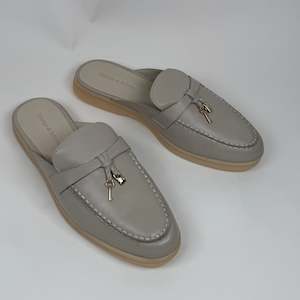 Django And Juliet: DJ Lizzo almond