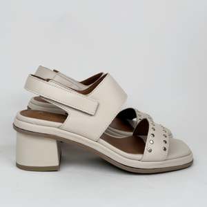 New Arrivals: Alpe 5480 cream