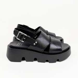 Eos: eos kaily black