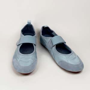 D&J Britas pale blue