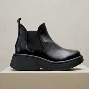 Fly London Mulk black