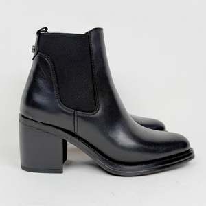 Alpe Leyna black