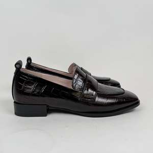 Mila Raine Alter dark brown croc
