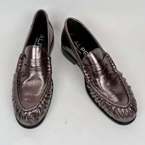 Flats: Alpe Oxford bronze