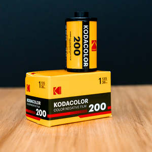 Film: Kodak Kodacolor 200
