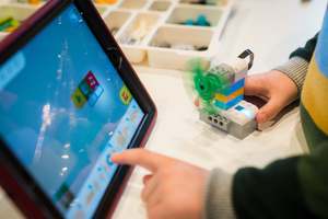 School Holiday Classes: My First Robotics with LEGO WeDo 2.0