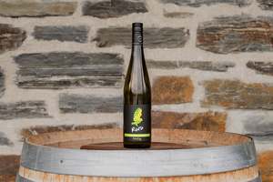 Frontpage: Ruru Riesling 2022