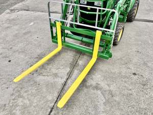 John Deere Compact Tractor Pallet Forks 1000KG