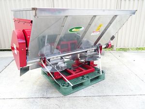 120 Hp Plus: Multi Spreader Twin Disc 1300L Hydraulic