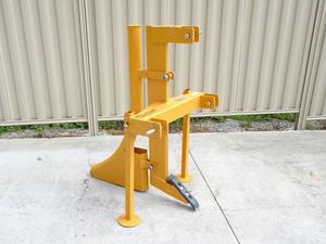 75hp Plus Tractors: Novaquip NSR0020 Single Tine Ripper Pipe Layer Large