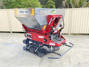 Fertiliser Spreaders: Viking 1500 Chain Fed Spreader 1.32m3
