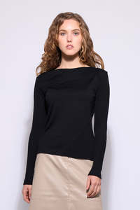 Divine Angles Top - Black