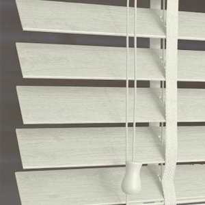 Products: Natural Wood Venetian Blinds - Plain Color