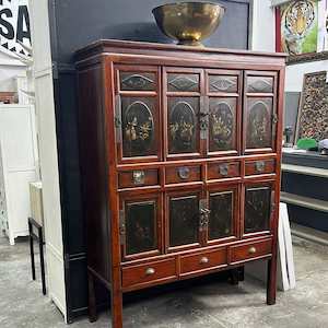 Antiques: Antique Asian Cabinet C.1900
