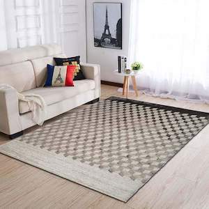 Rugs: Opale Grey Poly Rug 200X290cms