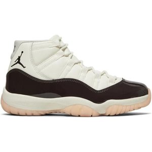 Jordan 11: Jordan 11 Retro Neapolitan (W)