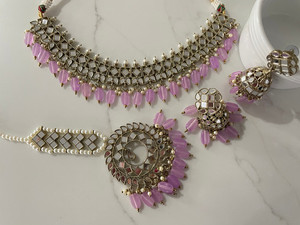 Products: Saanvi Inayat By AV