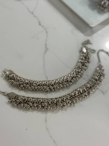 Products: Nidhi Payal Inayat By AV