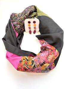 Scarves: Infinity Scarf - Bright Watercolour Florals / Black