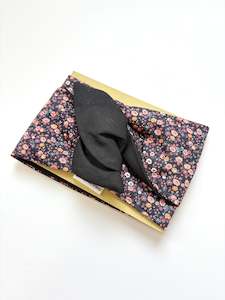 Girlband - Peachy Petite Flowers/Black