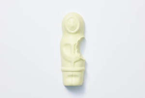 Simon Lewis Wards: Bite-Out Candyman in Porcelain - Yellow