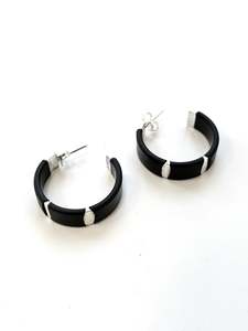 Jewellery Earrings Studs: Fused Rubber Hoop Medium Stud Earrings