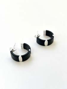 Jewellery Earrings Studs: Fused Rubber Hoop Small Stud Earrings