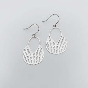 Denz: Mini Callisia Earrings in Silver