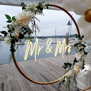Products: Mr & Mrs Neon Sign