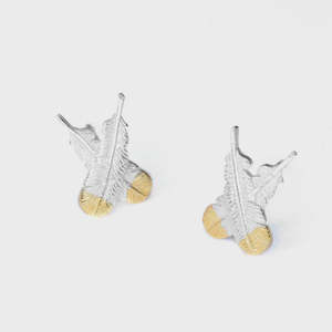 Little Taonga: Huia Crossed Feather Stud Earrings - Silver